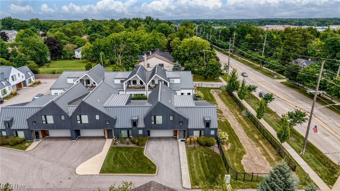 2426 Richmond Road Beachwood OH 44122