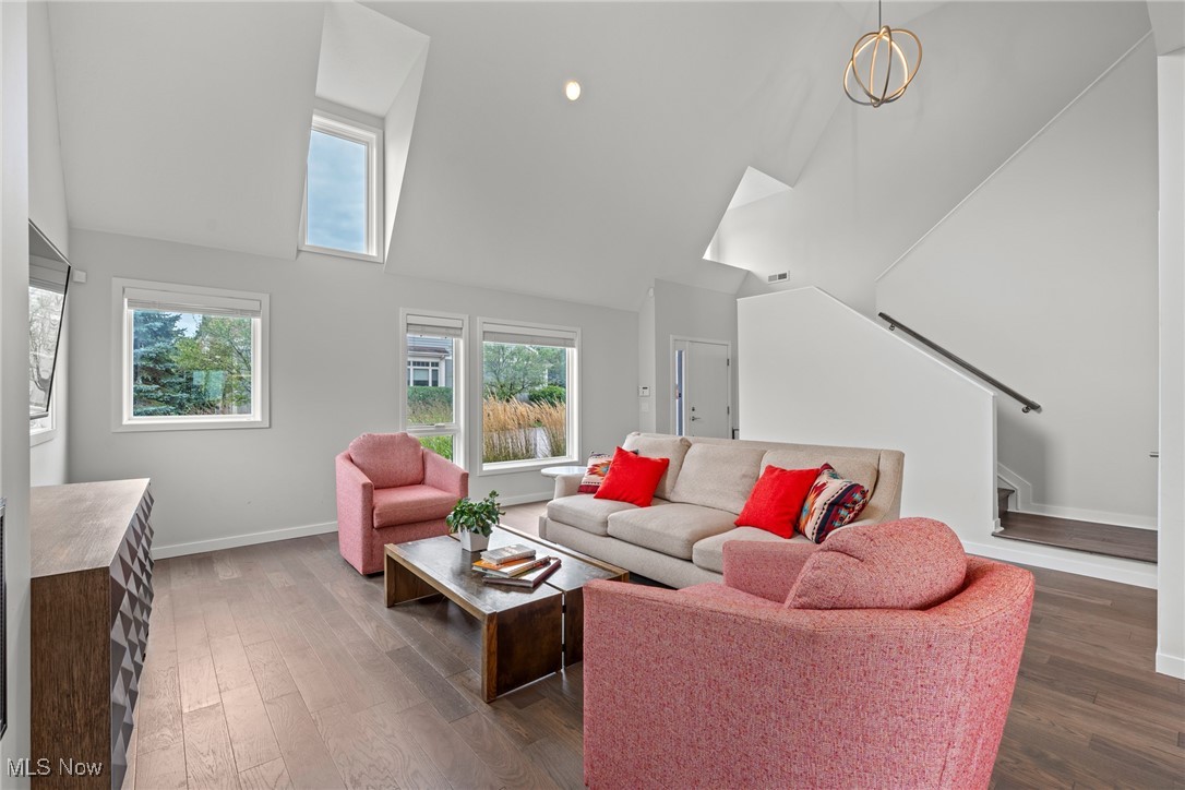 2426 Richmond Road Beachwood OH 44122