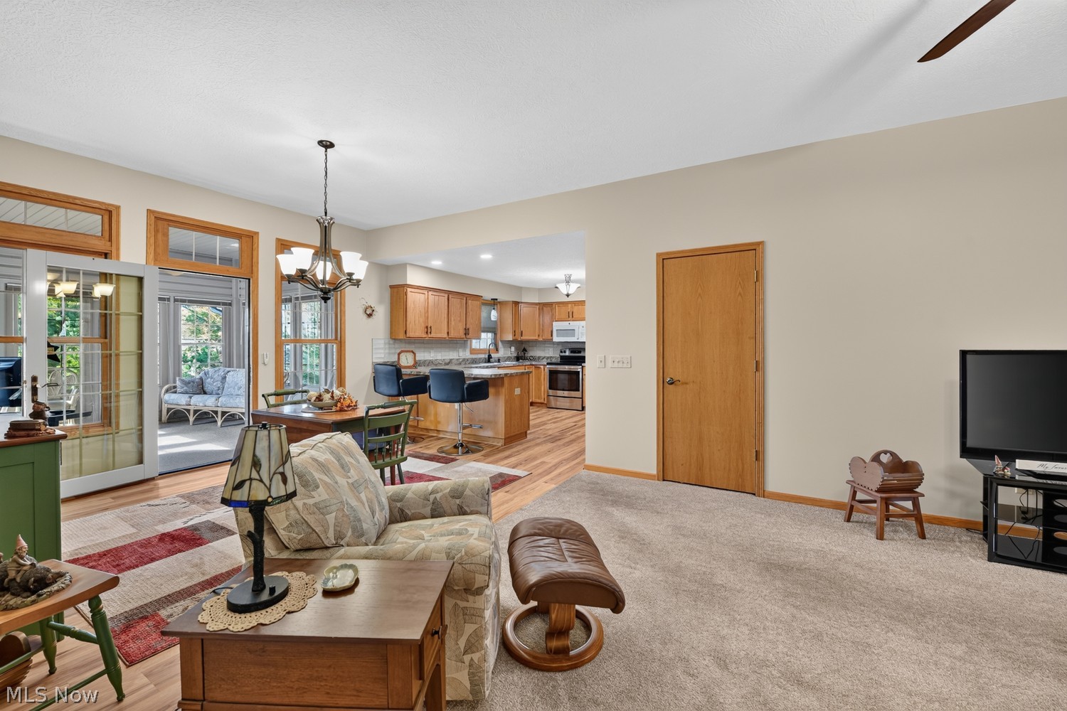 827 Cartier Drive Canal Fulton OH 44614