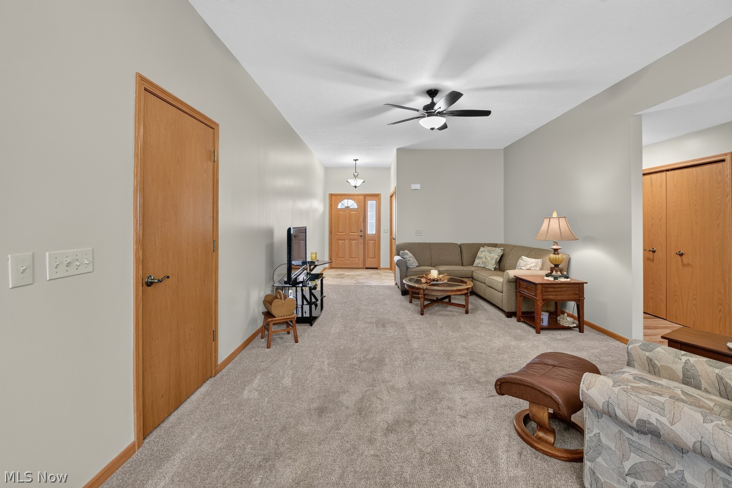 827 Cartier Drive Canal Fulton OH 44614