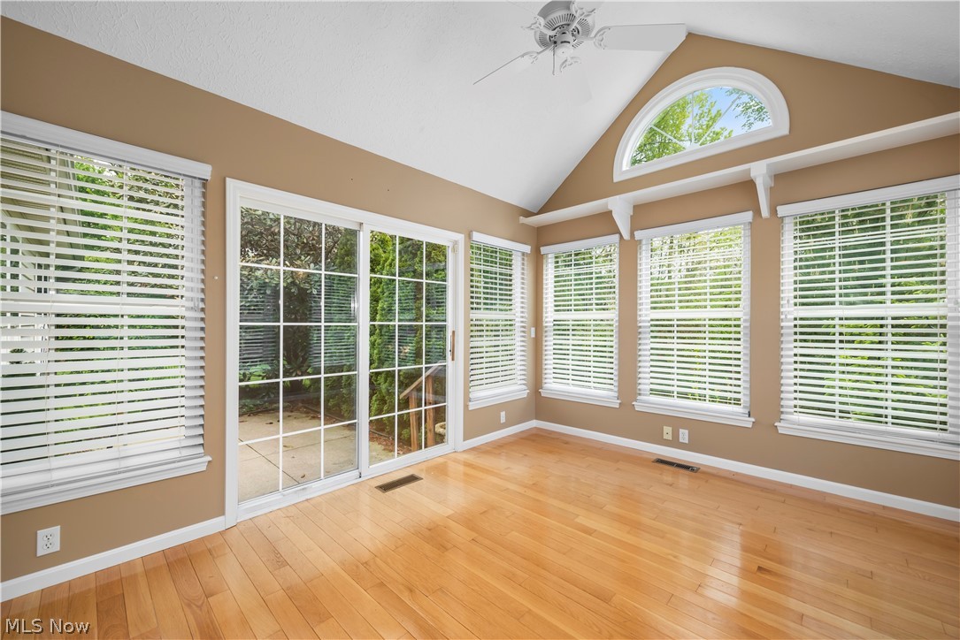 407 Clearbrook Drive Avon Lake OH 44012