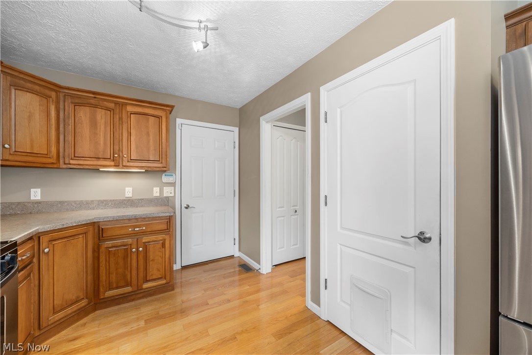 407 Clearbrook Drive Avon Lake OH 44012