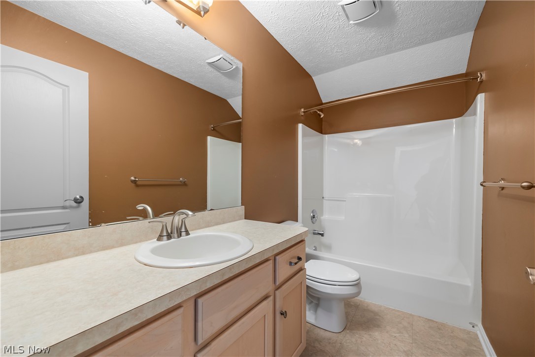407 Clearbrook Drive Avon Lake OH 44012