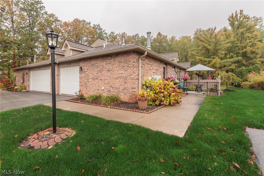 2832 Shakespeare Lane Avon OH 44011