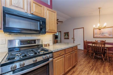 2832 Shakespeare Lane Avon OH 44011