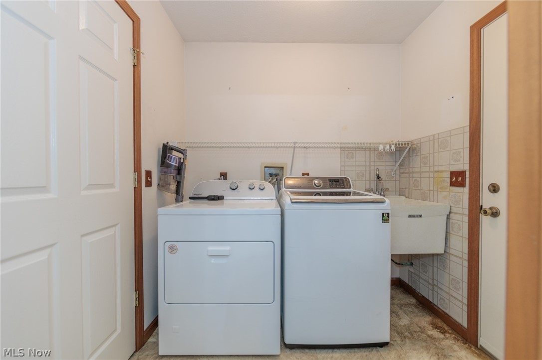 2832 Shakespeare Lane Avon OH 44011