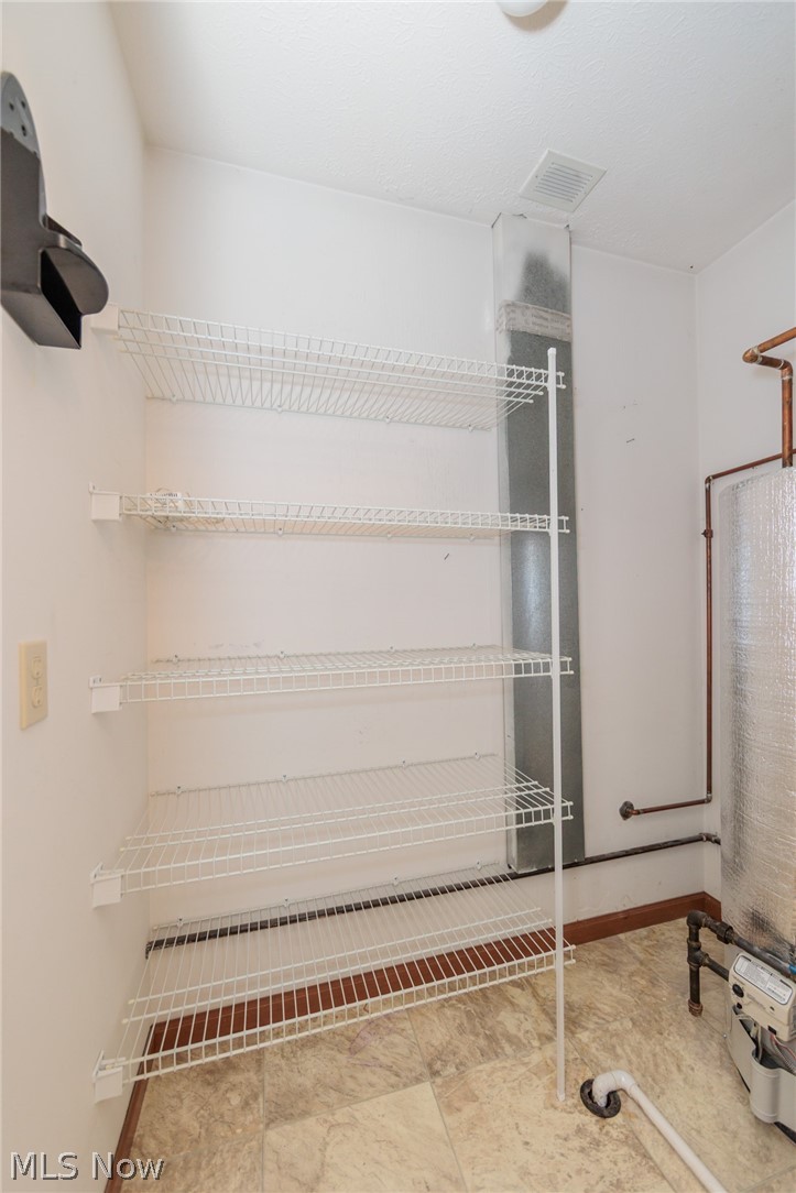 2832 Shakespeare Lane Avon OH 44011