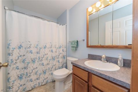 2832 Shakespeare Lane Avon OH 44011