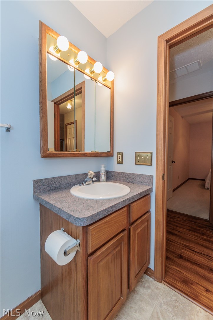 2832 Shakespeare Lane Avon OH 44011