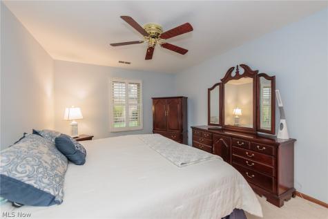 2832 Shakespeare Lane Avon OH 44011