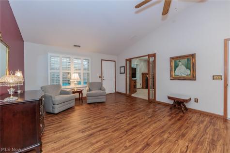 2832 Shakespeare Lane Avon OH 44011