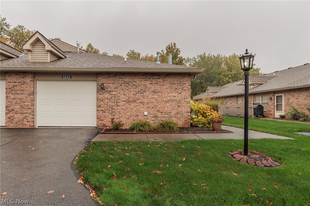 2832 Shakespeare Lane Avon OH 44011