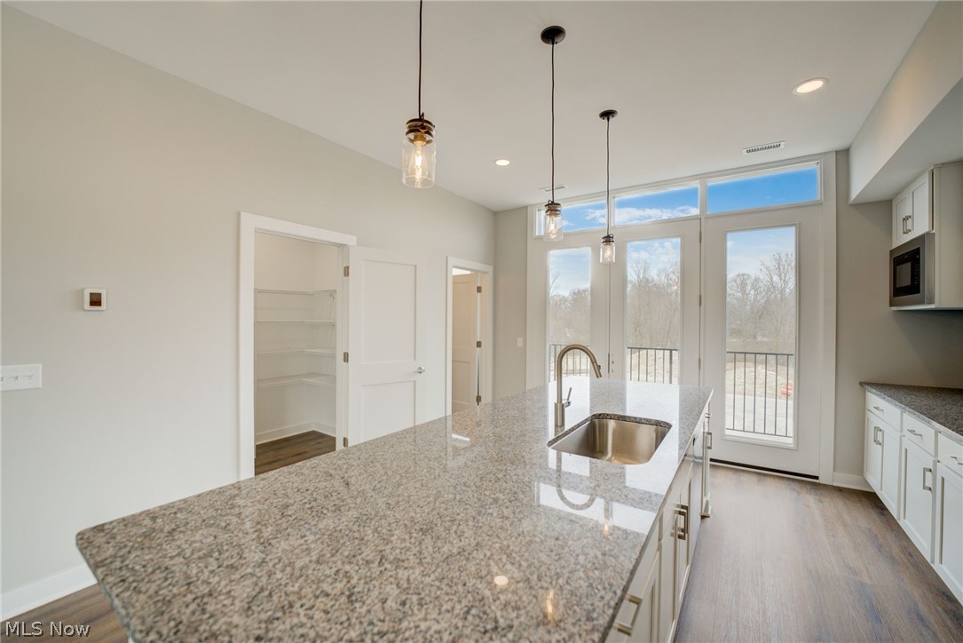 11222 N Park Place Cleveland OH 44104