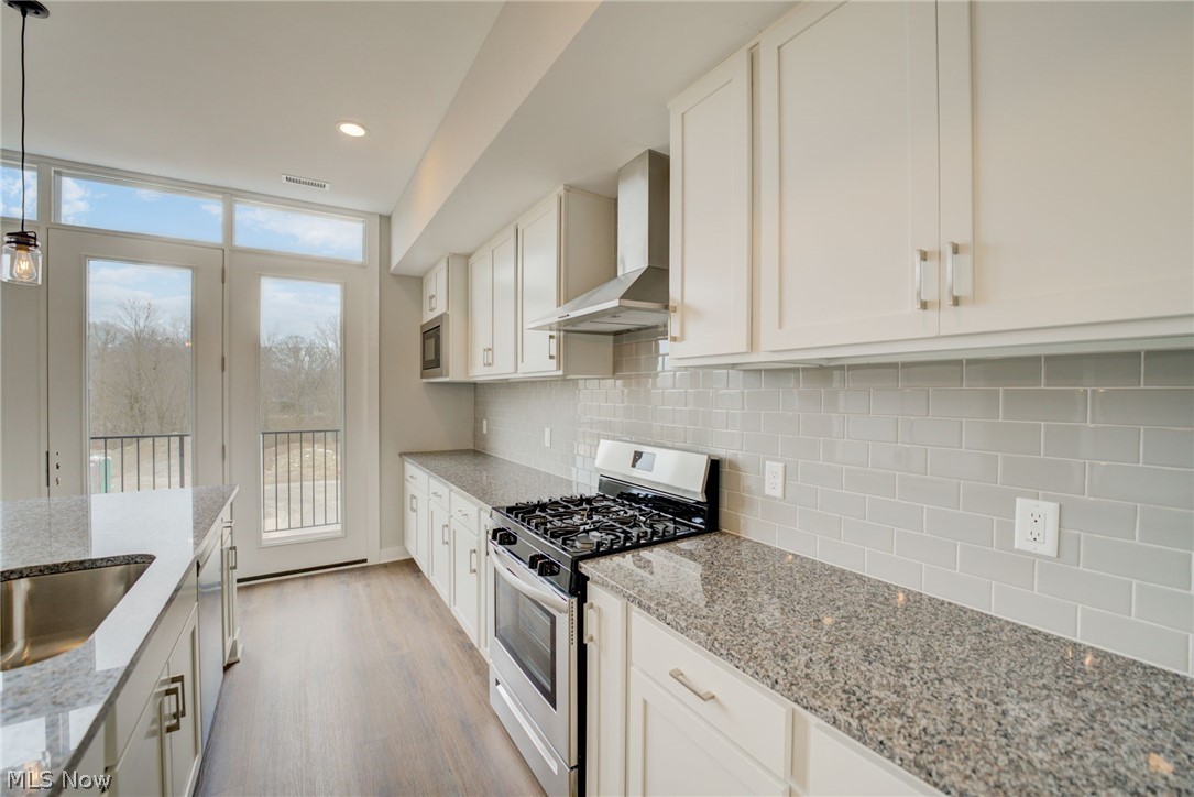 11222 N Park Place Cleveland OH 44104