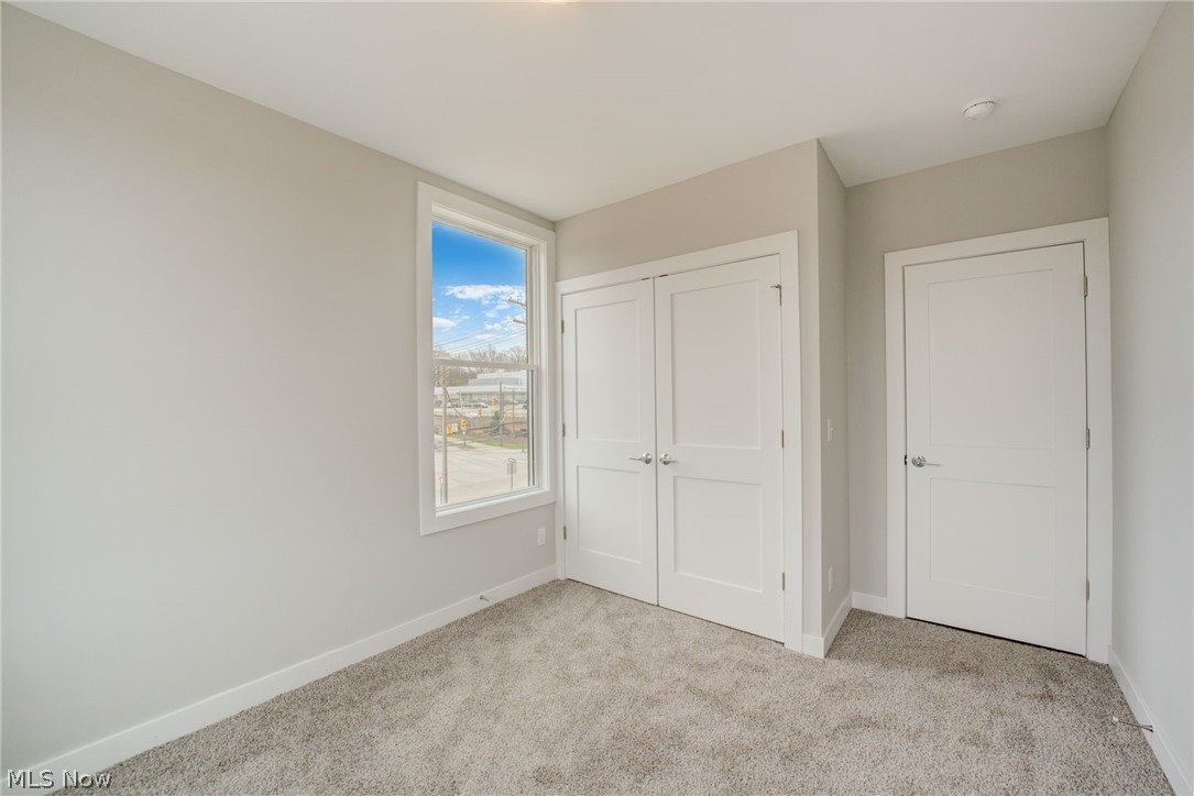 11222 N Park Place Cleveland OH 44104