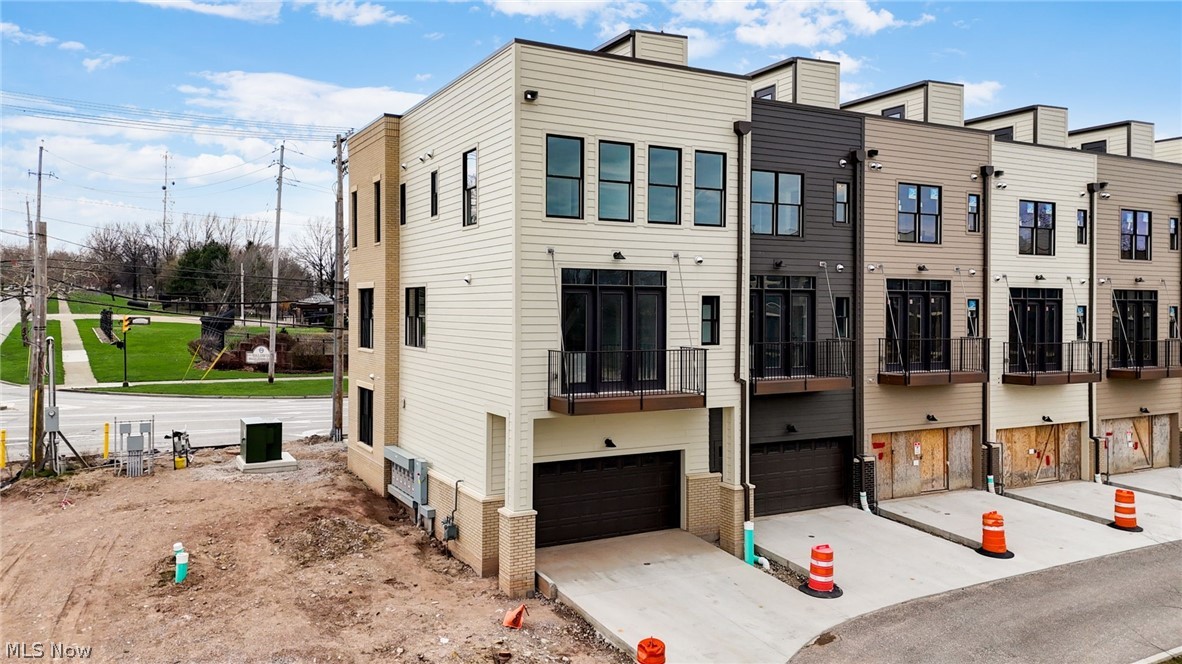 11222 N Park Place Cleveland OH 44104