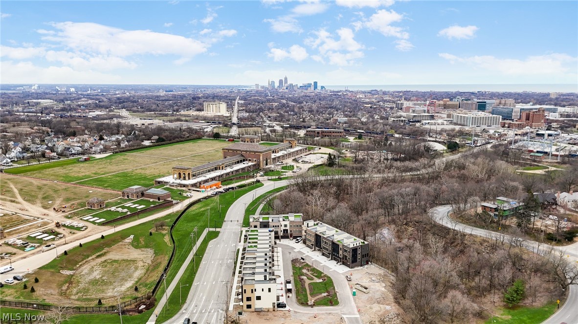 11222 N Park Place Cleveland OH 44104