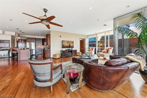 701 W Lakeside Avenue Cleveland OH 44113
