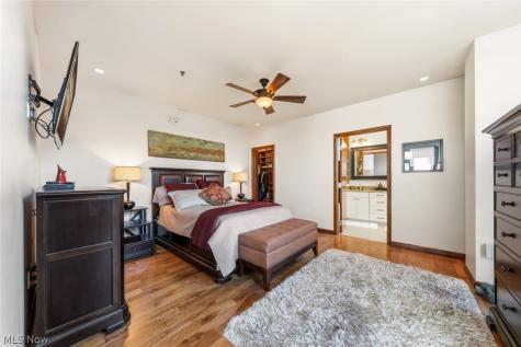 701 W Lakeside Avenue Cleveland OH 44113