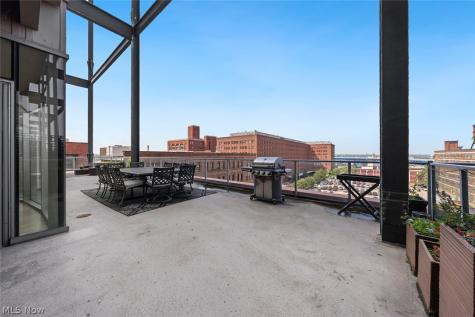 701 W Lakeside Avenue Cleveland OH 44113