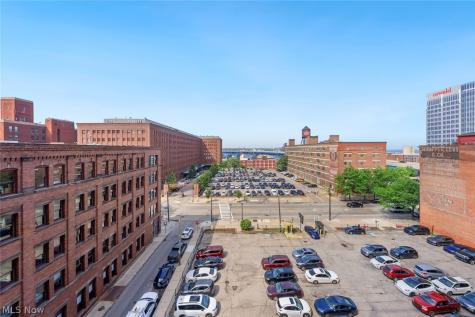 701 W Lakeside Avenue Cleveland OH 44113