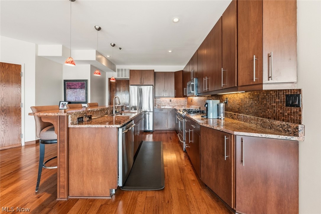 701 W Lakeside Avenue Cleveland OH 44113
