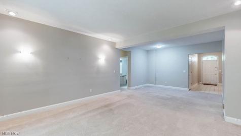 3158 Richmond Road Beachwood OH 44122