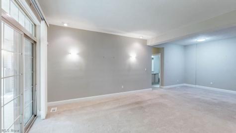 3158 Richmond Road Beachwood OH 44122