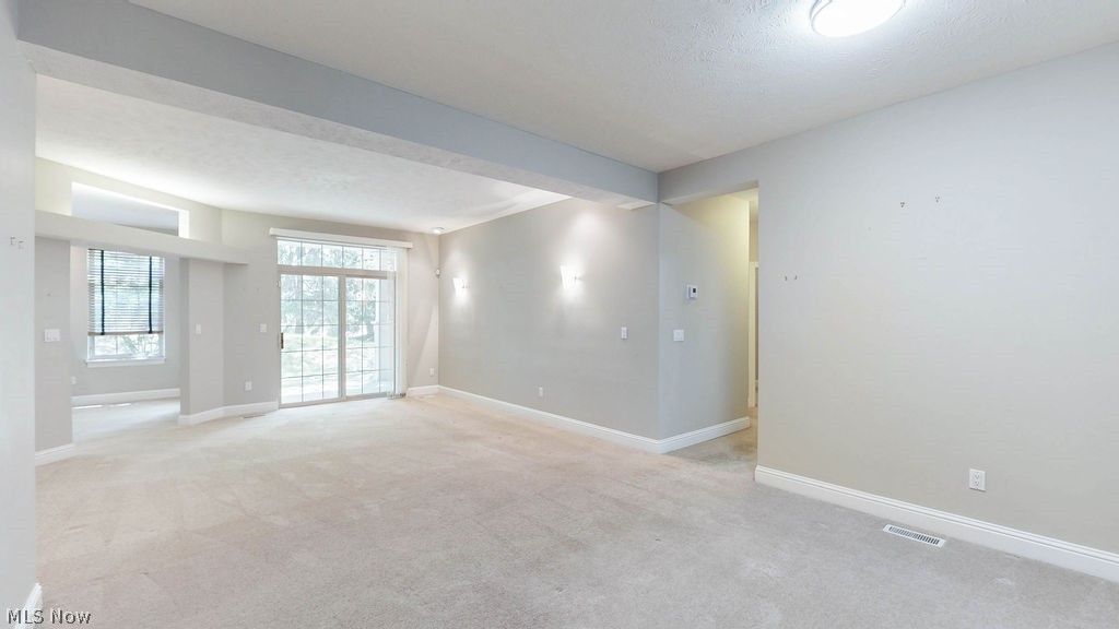3158 Richmond Road Beachwood OH 44122