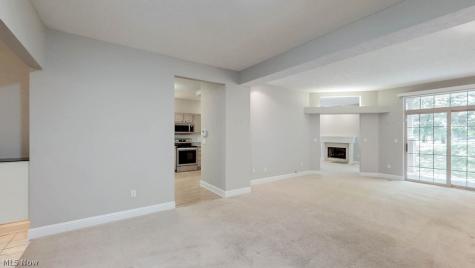 3158 Richmond Road Beachwood OH 44122