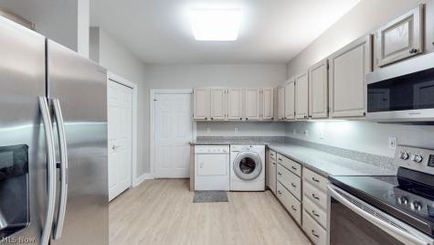 3158 Richmond Road Beachwood OH 44122