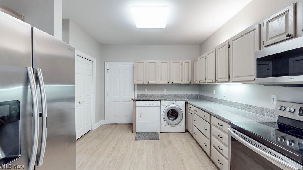 3158 Richmond Road Beachwood OH 44122