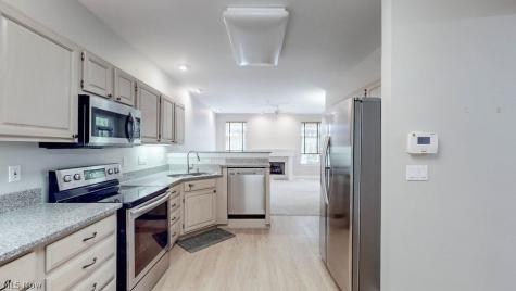 3158 Richmond Road Beachwood OH 44122