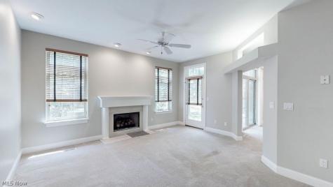 3158 Richmond Road Beachwood OH 44122