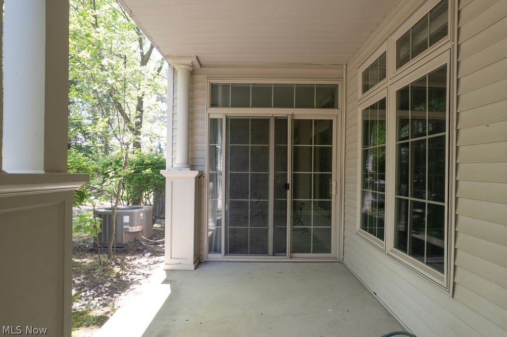 3158 Richmond Road Beachwood OH 44122
