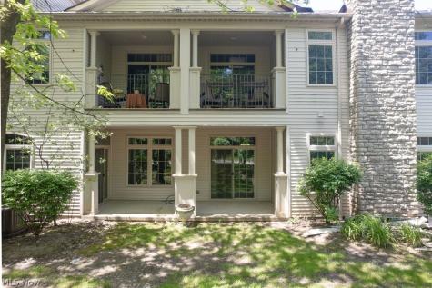 3158 Richmond Road Beachwood OH 44122