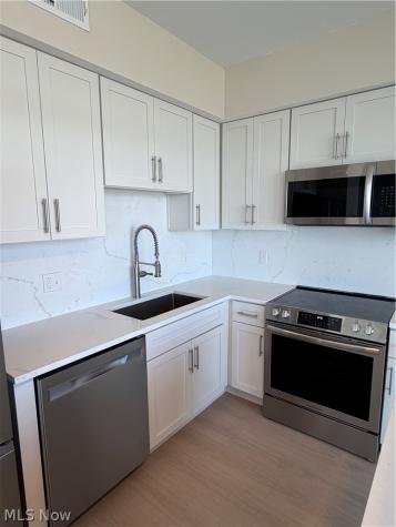 1237 Washington Avenue Cleveland OH 44113