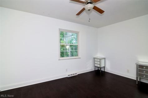 133 Chatham Way Mayfield Heights OH 44124