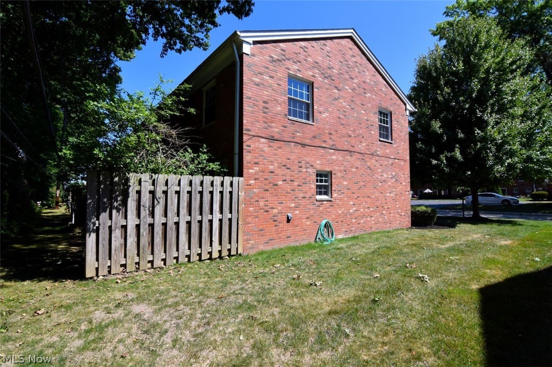 133 Chatham Way Mayfield Heights OH 44124