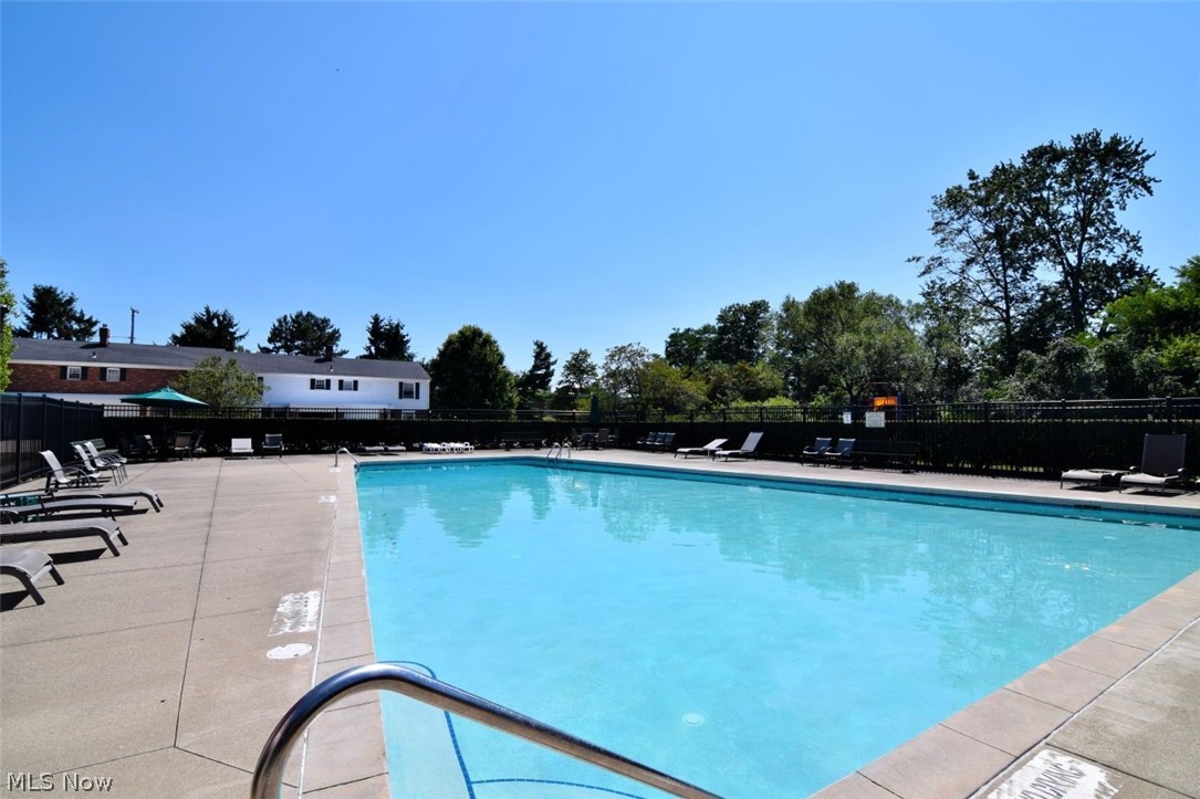 133 Chatham Way Mayfield Heights OH 44124