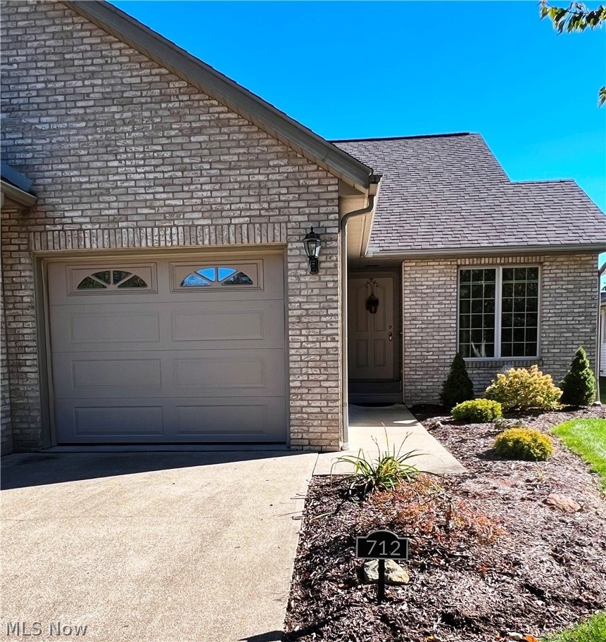 712 Parkview Drive Dover OH 44622