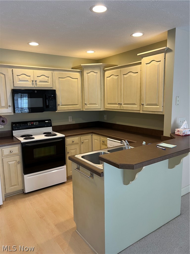 712 Parkview Drive Dover OH 44622