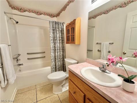 566 Parkside Lane Tallmadge OH 44278