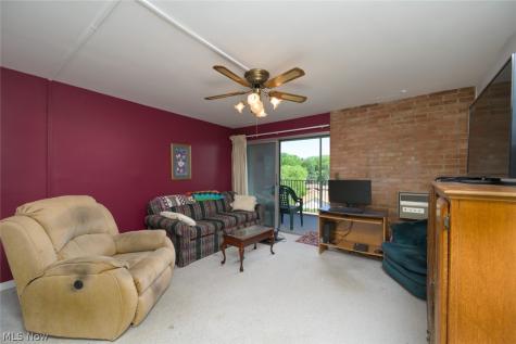 2331 E Market Street Akron OH 44312