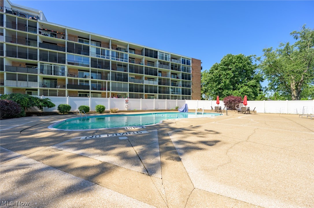 2331 E Market Street Akron OH 44312