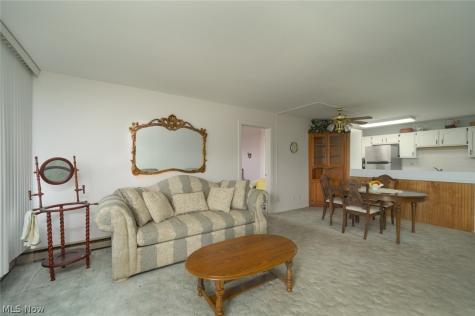 2331 E Market Street Akron OH 44312