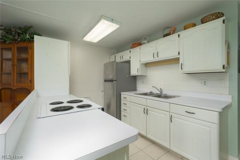 2331 E Market Street Akron OH 44312