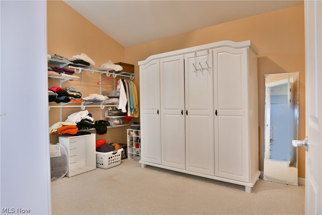 102 Spinnaker Drive Columbiana OH 44408
