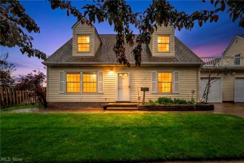 1251 W 70th Street Cleveland OH 44102