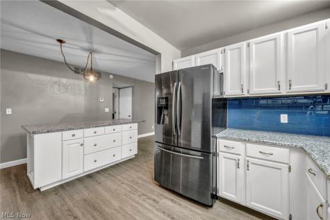 1251 W 70th Street Cleveland OH 44102